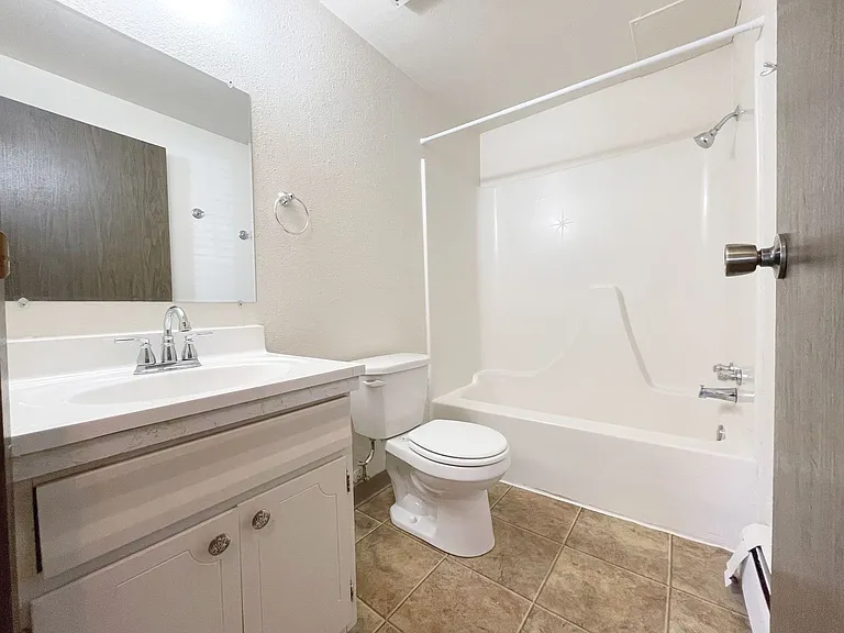 Cedarwood MSU Apartments - Located just a few blocks from the MSU campus! — Photo 26