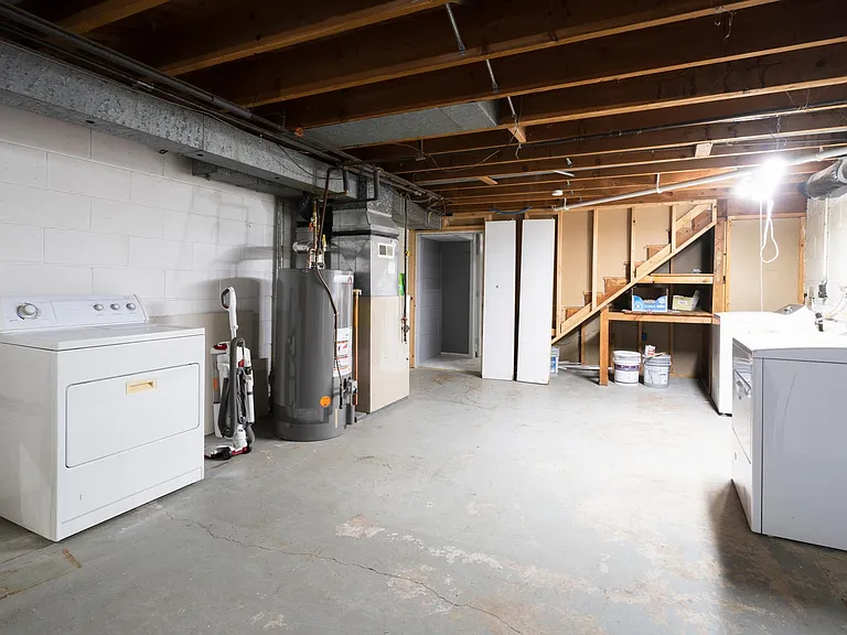5312 Hiawatha Ln — Photo 13