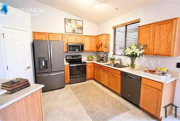 6261 S Mesa Vista Dr — Photo 5