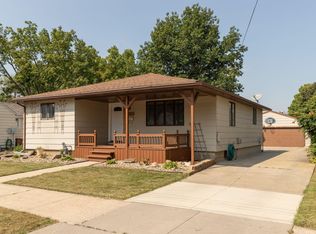 1406 10th Ave NW, Austin, MN 55912