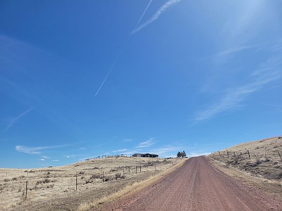 5th image of 22 Buffalo Back Peak Rd