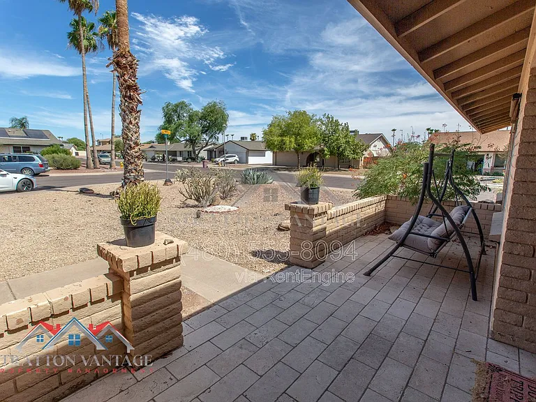 10700 E Hope Dr — Photo 6