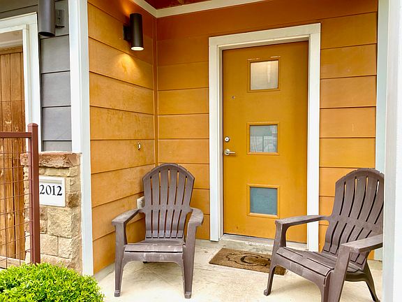 2nd image of 2012 Dinsdale Ln #148C
