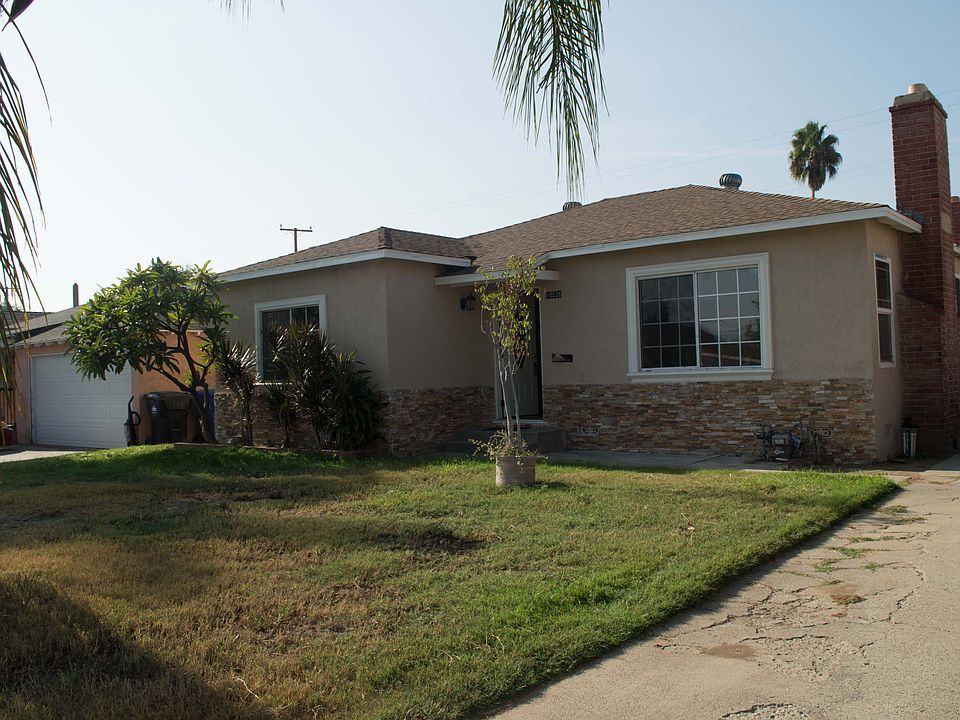1st image of 10528 Loch Avon Dr