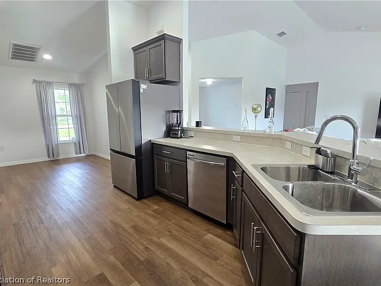 4720 San Lorenzo Dr — Photo 14