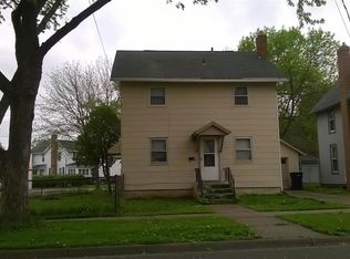 634 Chestnut St, Janesville, WI 53548