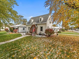 8951 Richard St, Highland, IN 46322
