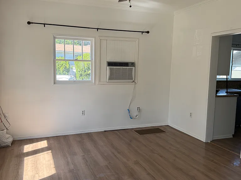 801 S 10th Ave — Photo 12