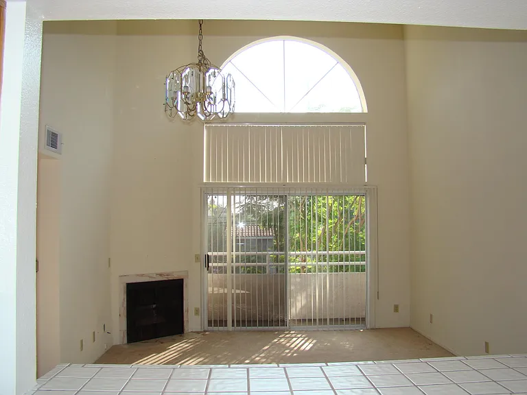 4631 Kester Ave #207 — Photo 2