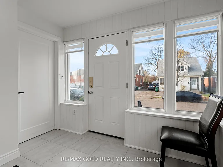 59 David St — Photo 18