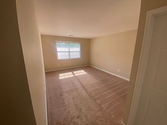 5th image of 1560-1590 Southwestern Blvd #C17