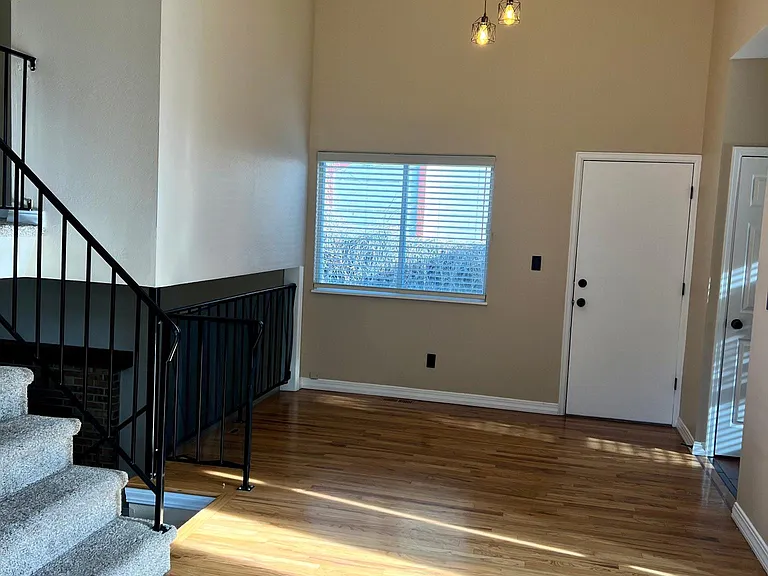 4922 Joseph Dr — Photo 5