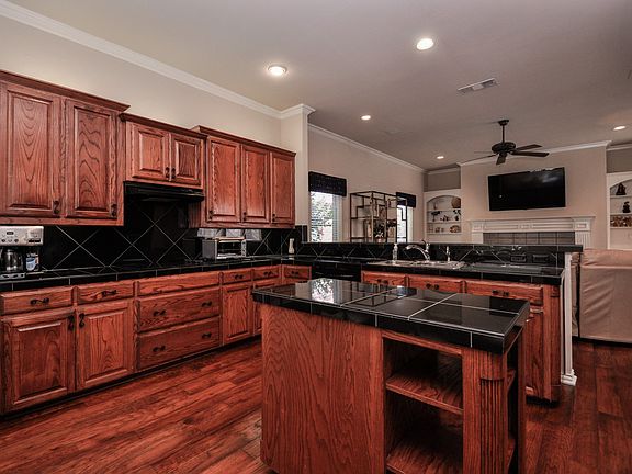 4th image of 7204 Rickmansworth Dr