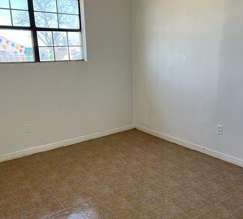 3rd image of 1208 Bruce Ave #70