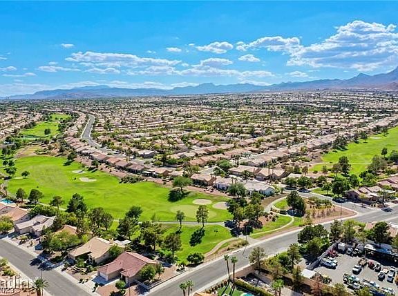3rd image of 11064R Clear Meadows Dr