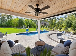 20 Quail Run Rd, Bridgewater, MA 02324