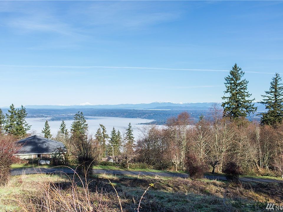 1st image of 17621 SE Cougar Mountain Dr