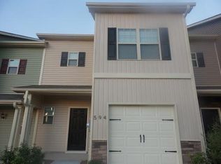 594 Oakside Pl, Acworth, GA 30102