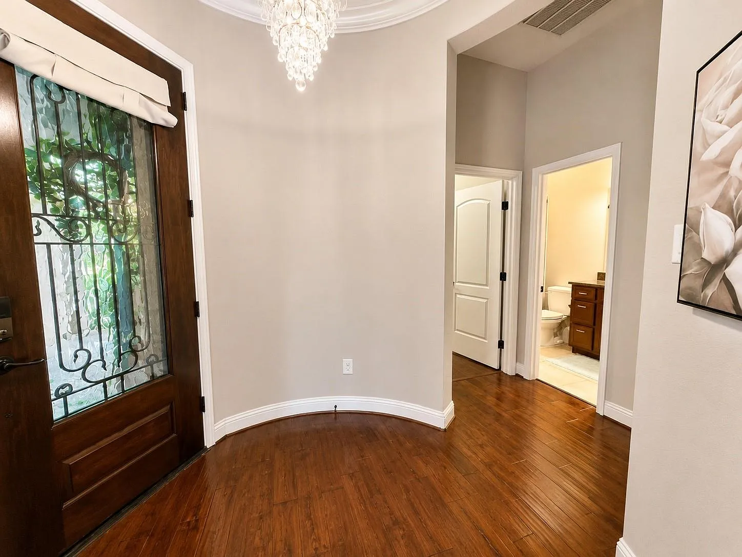 4 bed, 3.5 bath, 2809 sqft, $4,600 — Photo 4