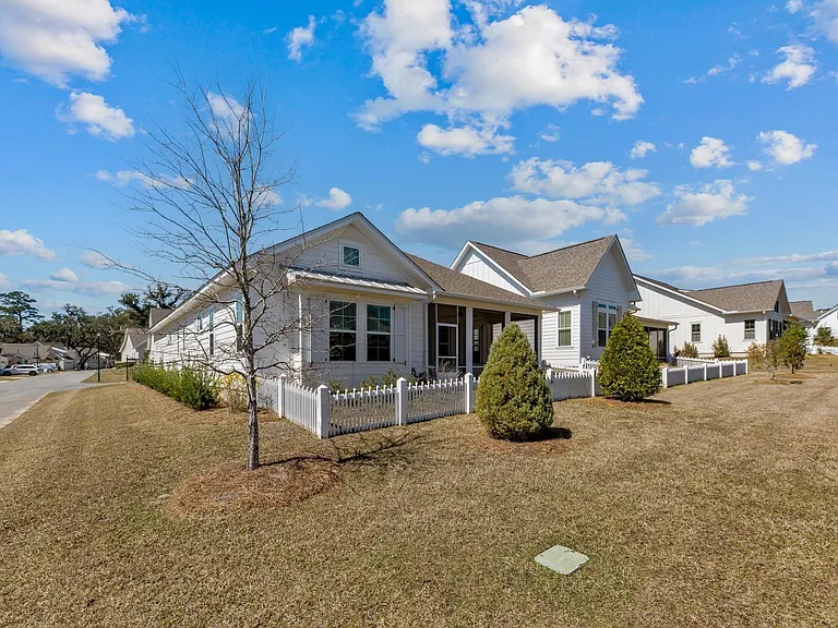 465 Karcher Ave — Photo 47