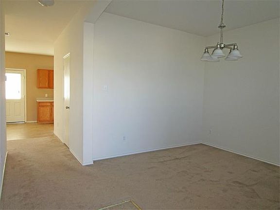 4th image of 2205 Twin Peaks Cv