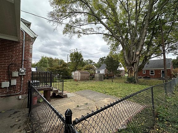 4th image of 3012 Dartmouth Ave