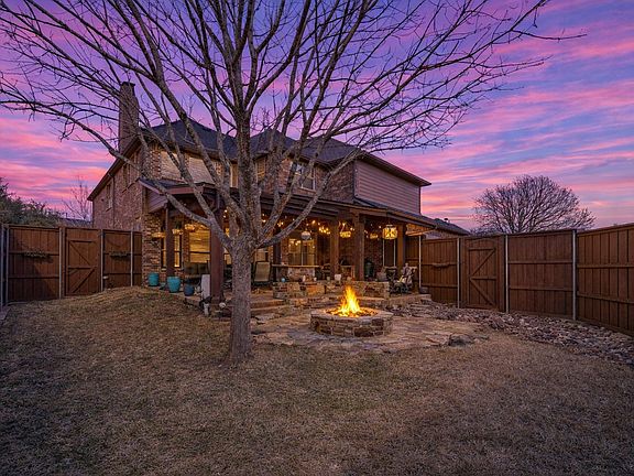 2nd image of 832 Windham Dr