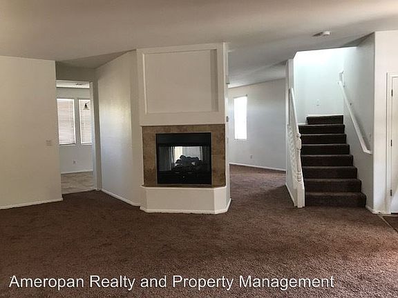 4th image of 676 Thielson Summit Ln
