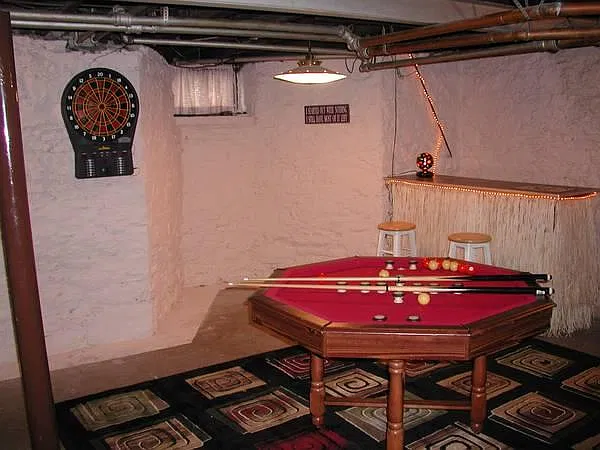 4 bed, 1.5 bath, 2130 sqft, $650 — Photo 3
