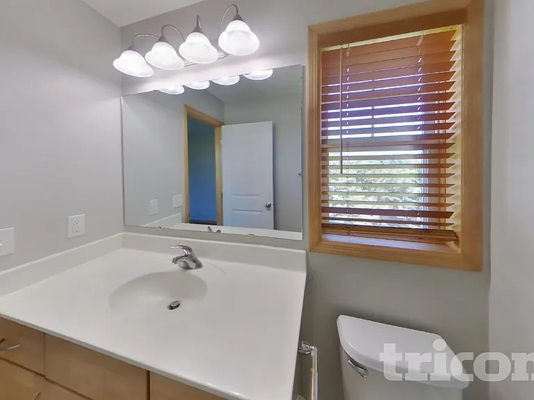 15311 Louisiana Ave — Photo 7