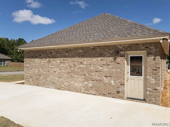 3rd image of 45 Ashley Dr