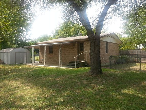 2nd image of 403 S Love Ave