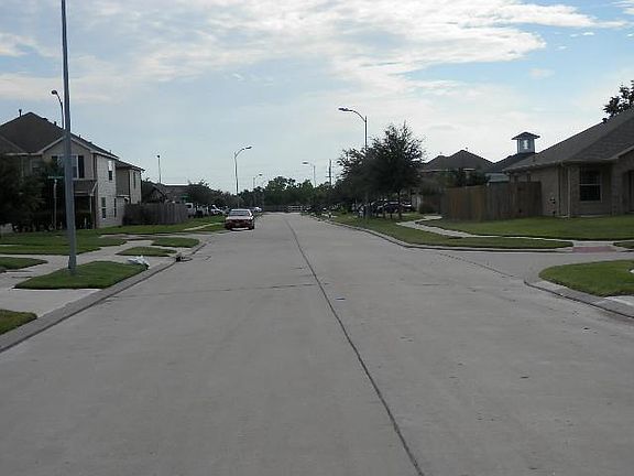 4th image of 11118 Creek Mist Dr