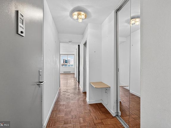 3rd image of 604 S Washington Sq APT 2506