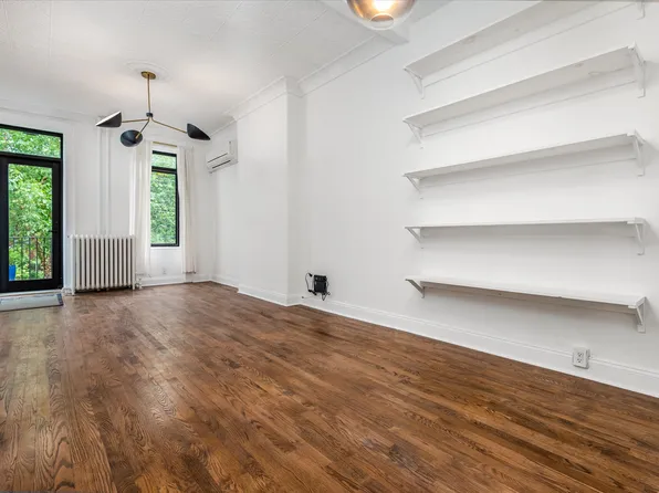 59-32 Grove Street image 5 of 23