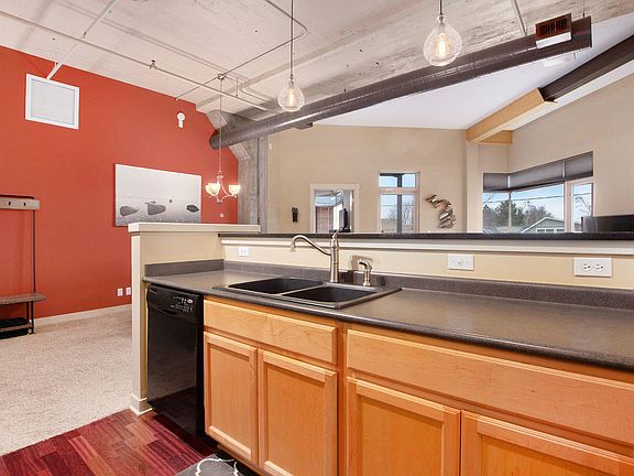 3rd image of 105 W Danaher St #20