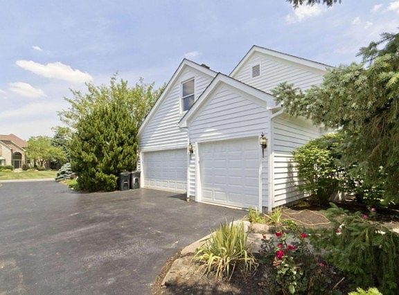 5th image of 2437 Wyndbend Blvd