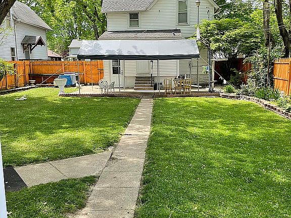 Backyard view of house 