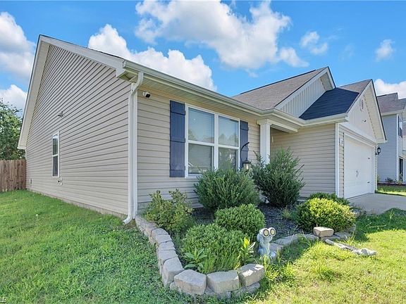3rd image of 227 Kendall Dr