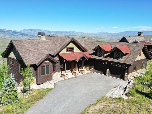 4th image of 995 Shoshoni Lane