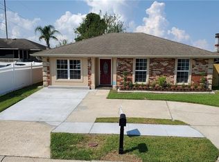 45 E Blue Ridge Ct, New Orleans, LA 70128
