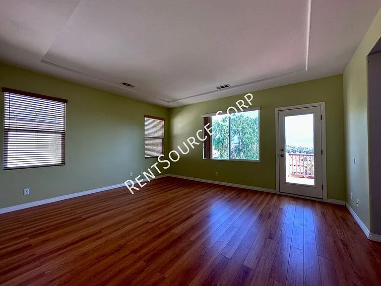 28479 Falcon Crest Dr — Photo 18