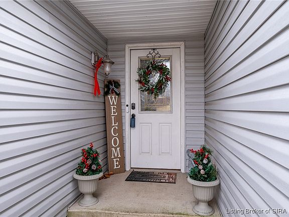 5th image of 808 Twin Oaks Drive