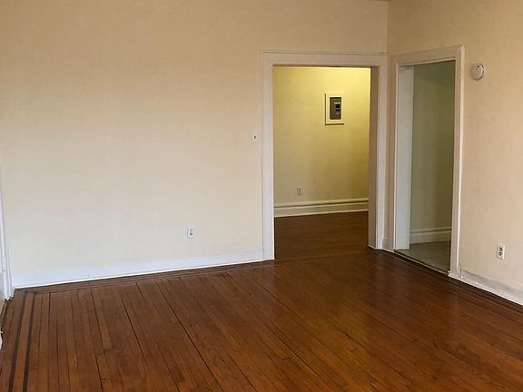 3rd image of 40 Lenox Ave APT 105