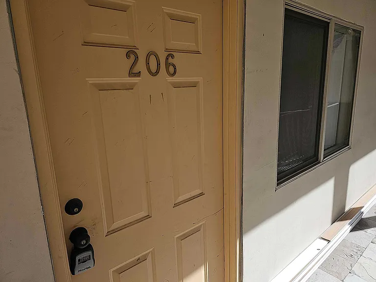 Fruitland Dr — Photo 8