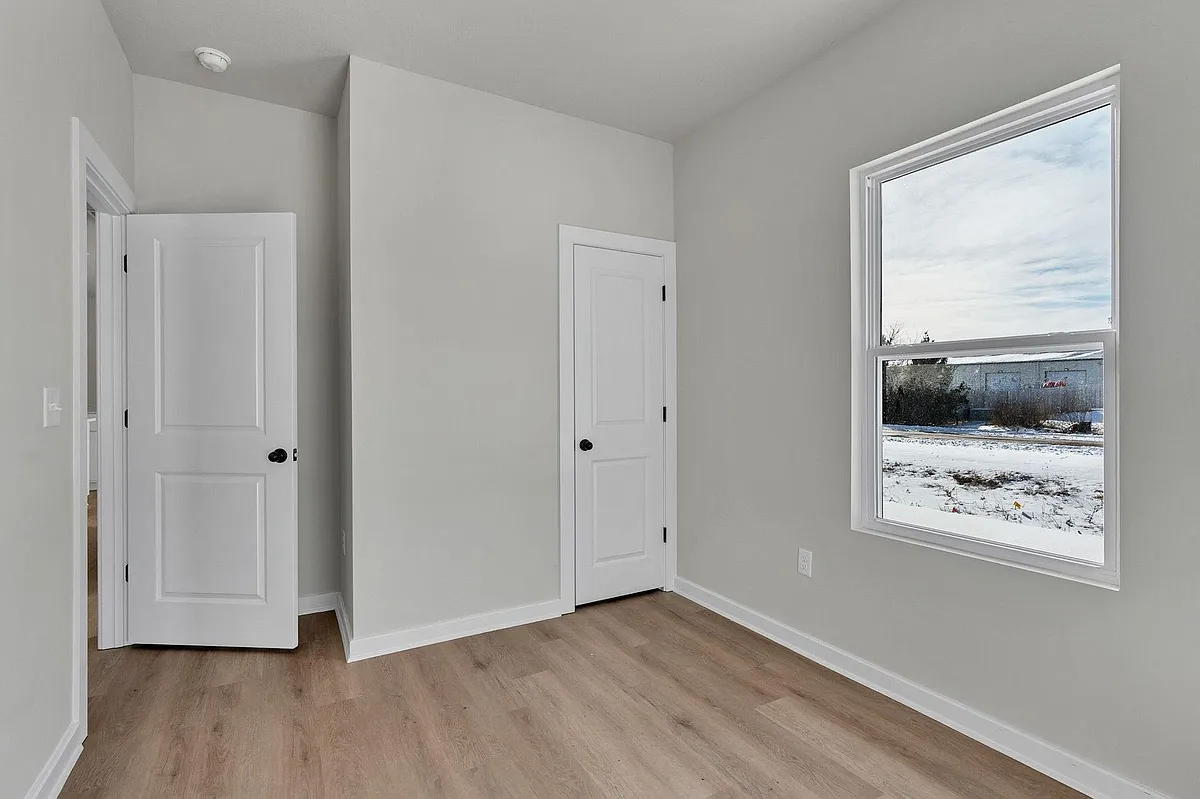 Building Photo - 2110 E Plaza Ct