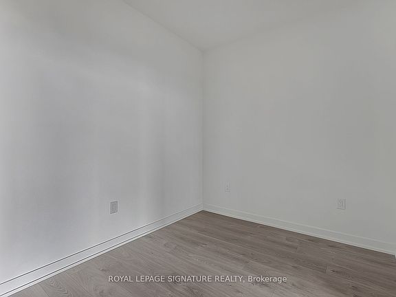 3rd image of 36 Zorra St #907