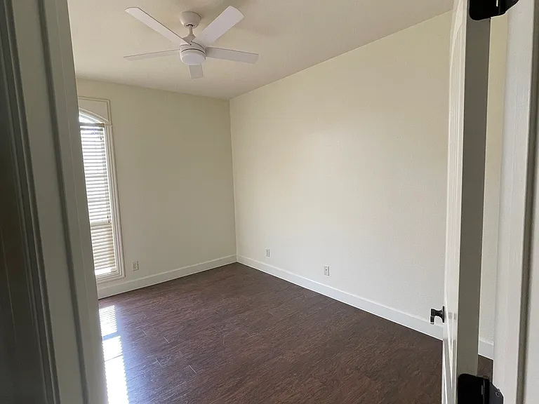 11x16 bedroom
