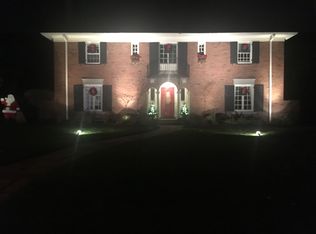 2935 Torrington Rd, Shaker Heights, OH 44122