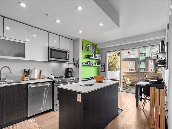 2nd image of 688 E 19th Ave #Penthouse 7